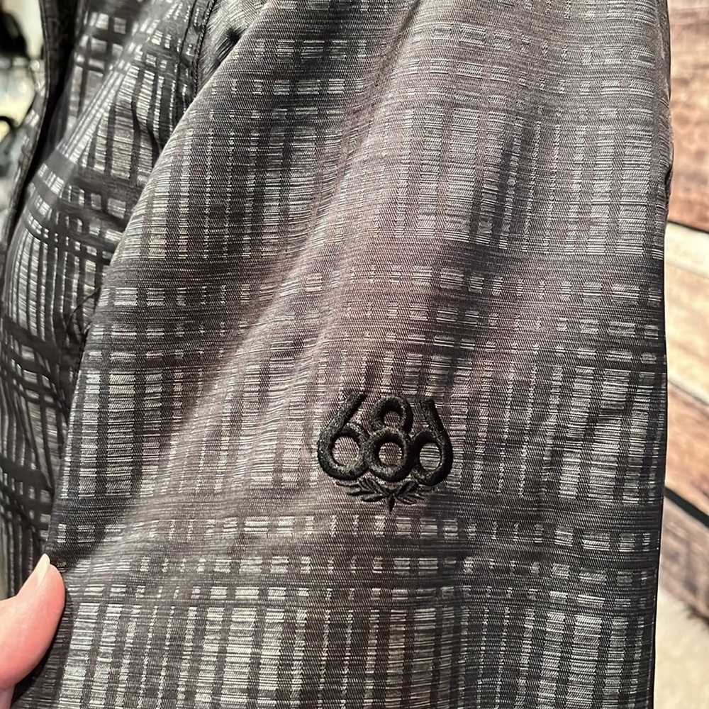 686 ski, snow board coat - Picture 10 of 14